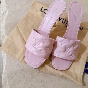 New spring Louis Vuitton revival light pale pink mules